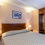 Apartment Villa Lavandula - Swimming Pool View