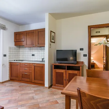 Apartment Villa Lavandula - Swimming Pool View 4*