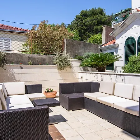 Apartment Villa Lavandula - Swimming Pool View Guest house