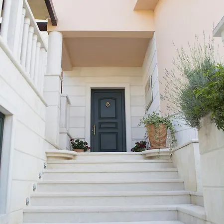 Guest house Apartment Villa Lavandula - Swimming Pool View 4*